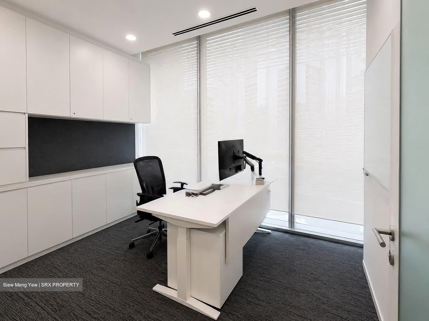 Ocean Financial Centre (D1), Office #571647271